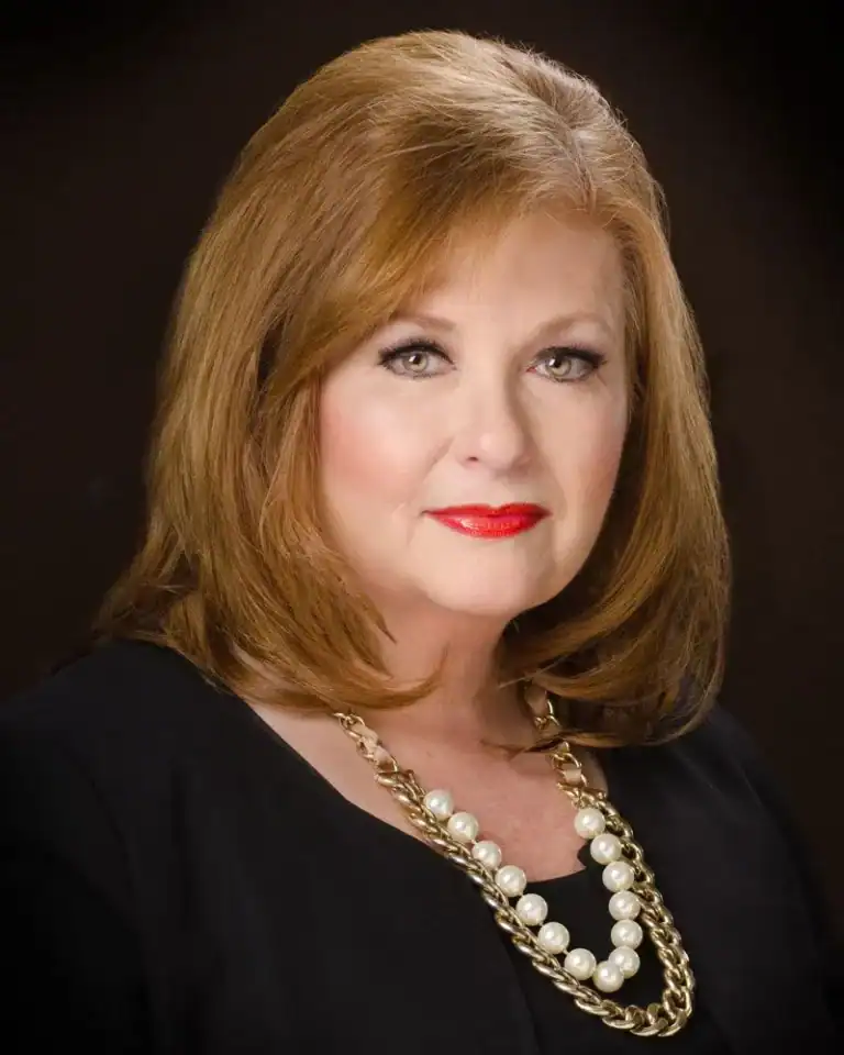 Deborah Randolph's Headshot