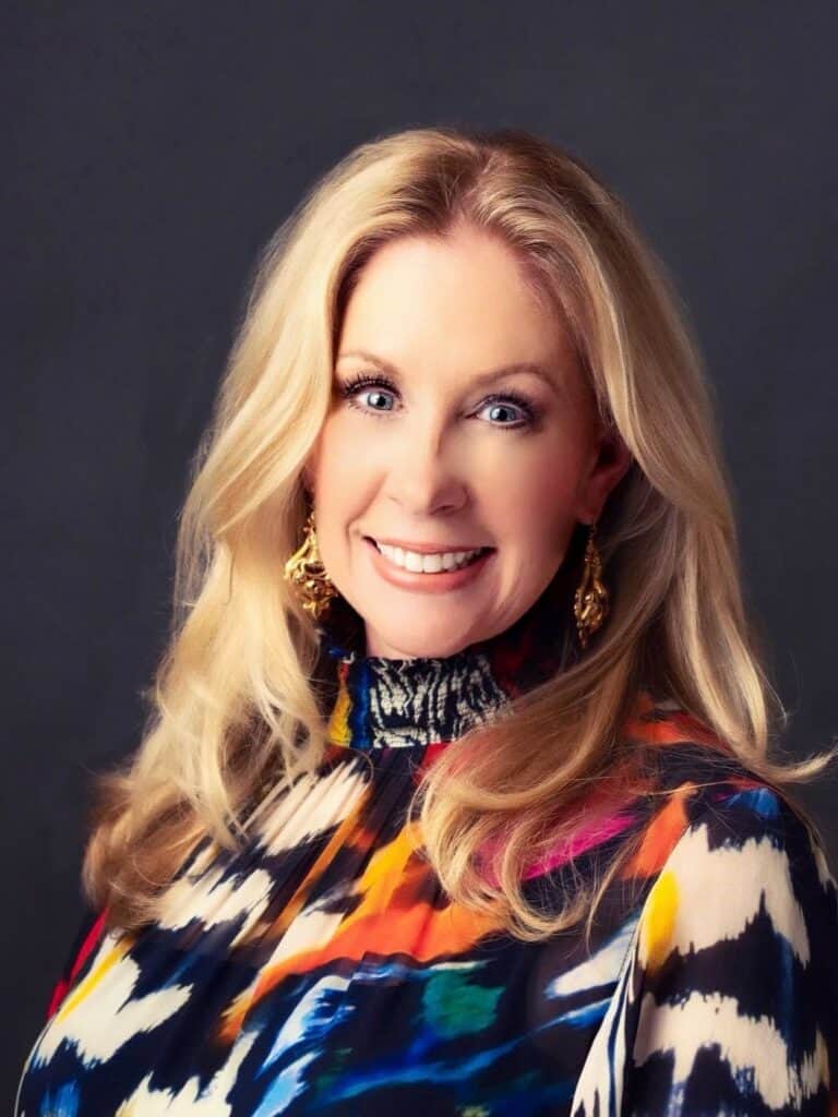 Kelly Longwell's Headshot